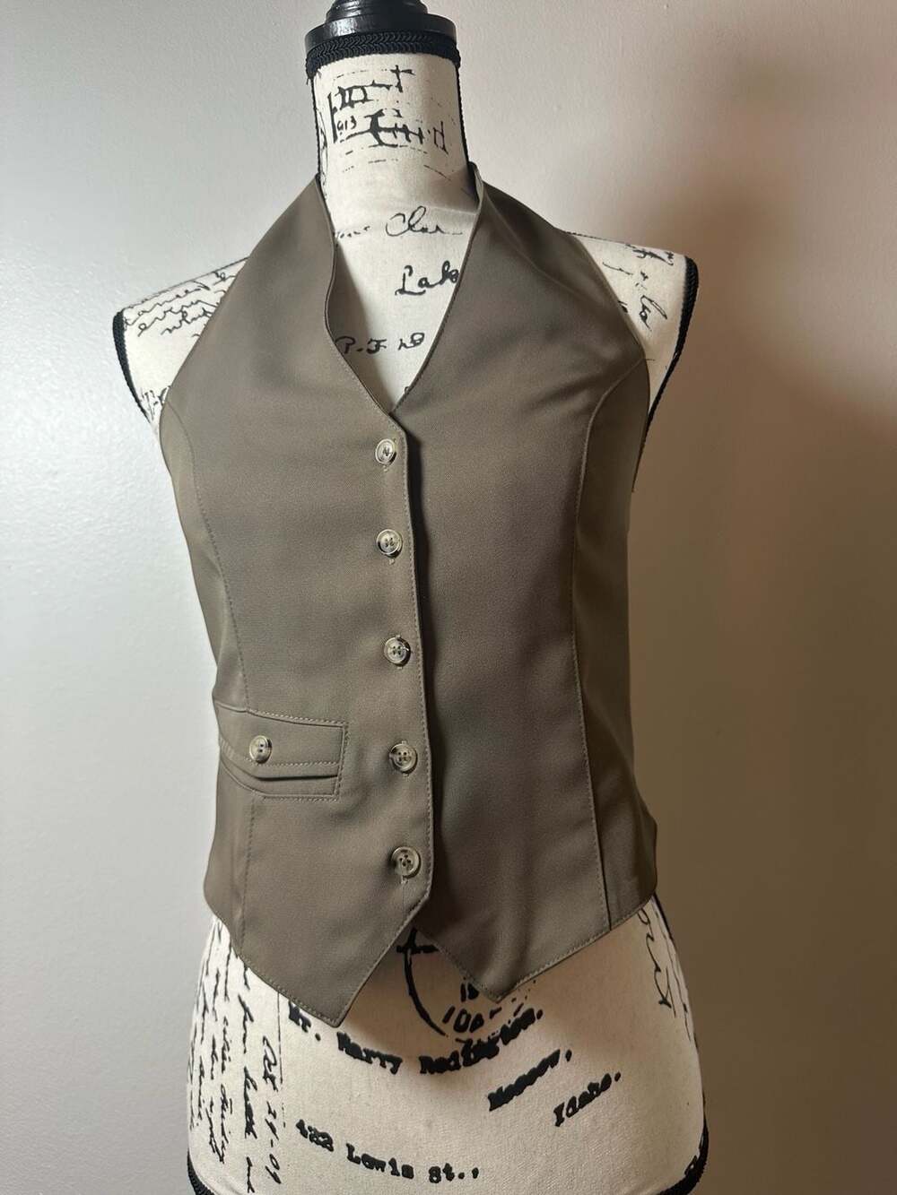 Women's Fitted Tailored V-Neck BACKLESS Vest with Buckle Back